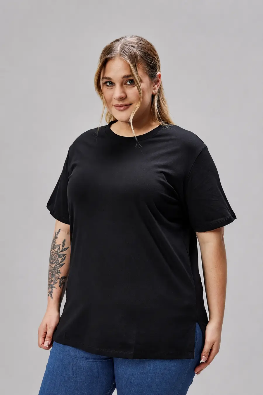 Banega Curve büyük beden siyah boyfriend tişört örneği