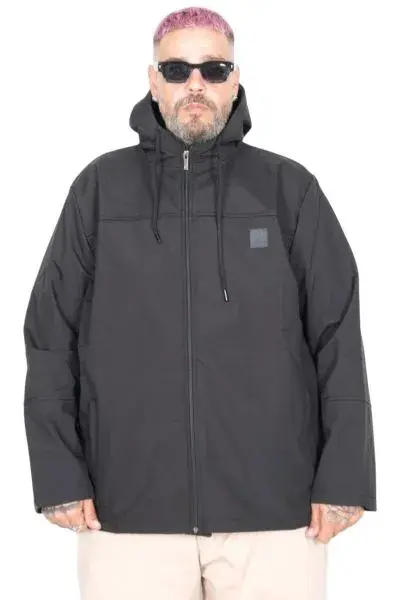 ModeXL büyük beden erkek softshell mont örneği